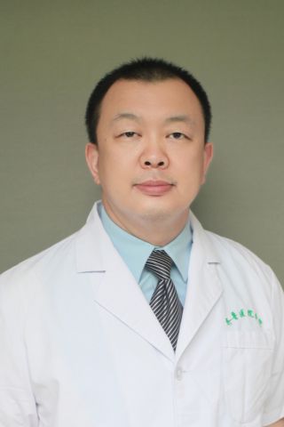 王磊