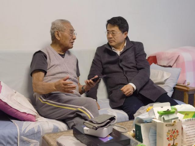 桓台县人民医院开展2026年新春走访慰问离退休老同志活动